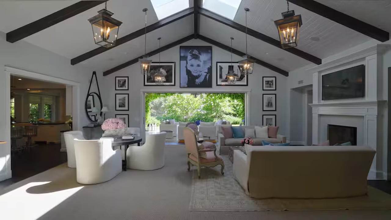 La mansión de Jennifer López en California: cine privado, gimnasio y una cocina enorme por 21 millones