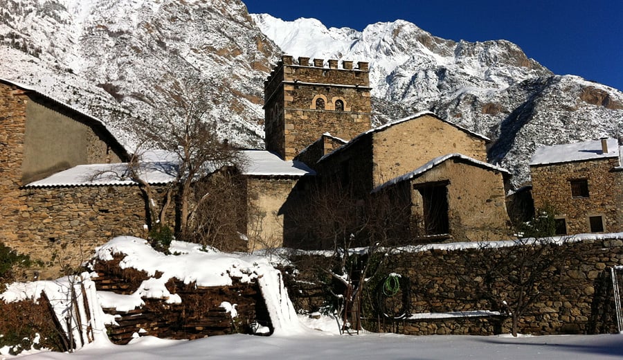 Ni Alpes ni Pirineos: el pueblo de montaña perfecto para una escapada navideña está en España