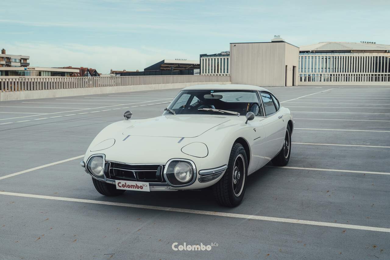 toyota 2000 gt precio