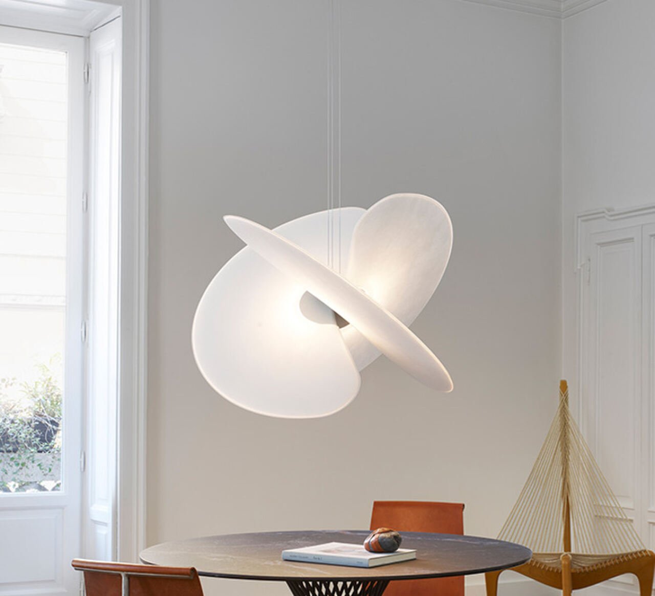 Cloud Dancer color del año Pantone