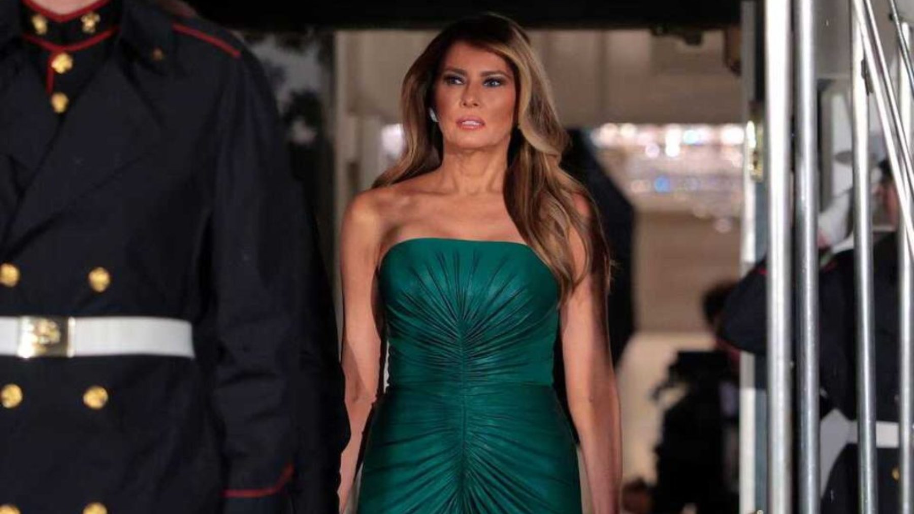 El look de Melania Trump que puedes copiar para Nochevieja