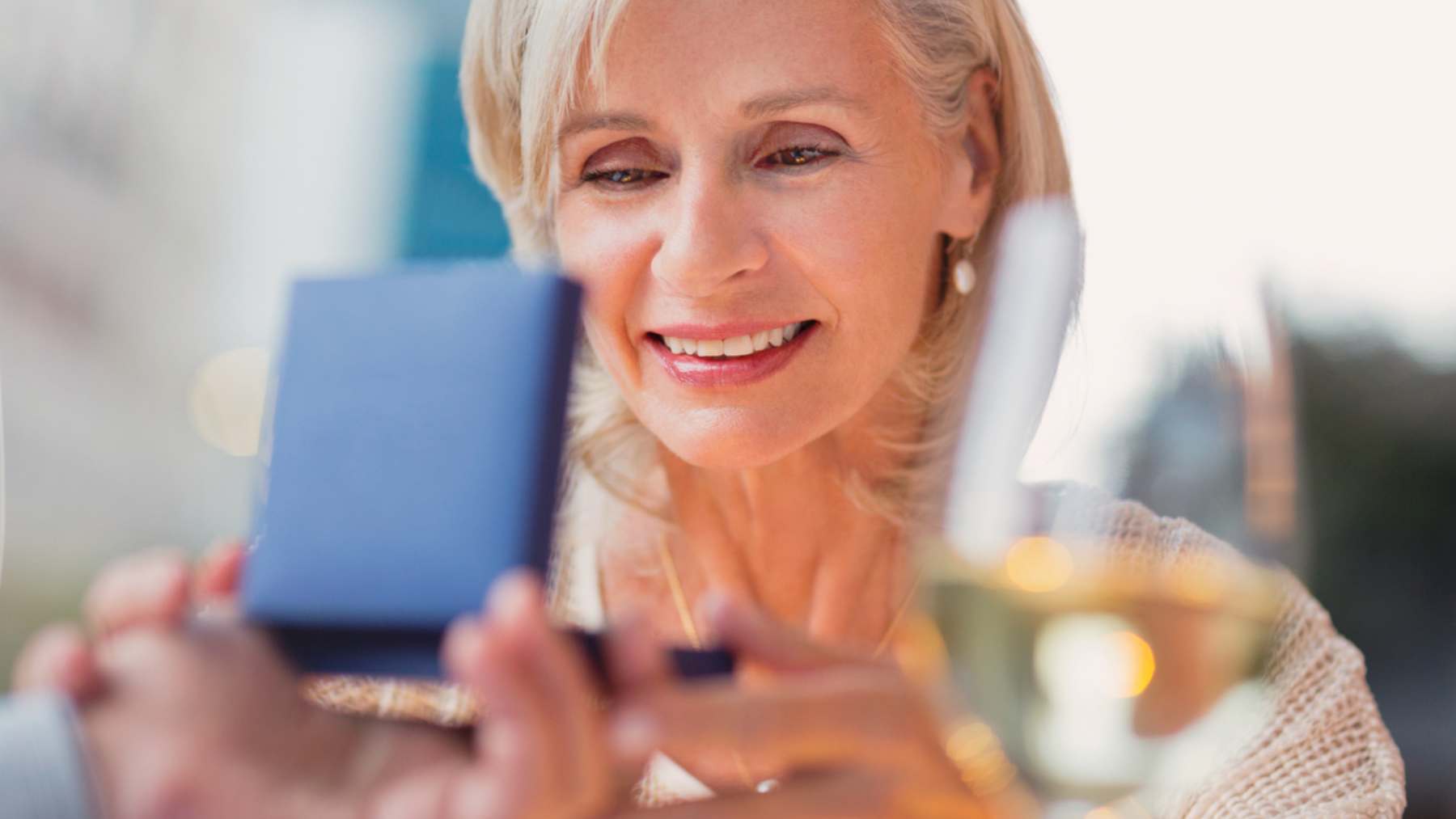 Con estas 9 joyas seguro que aciertas: elegancia, brillo y estilo para regalar en Navidad