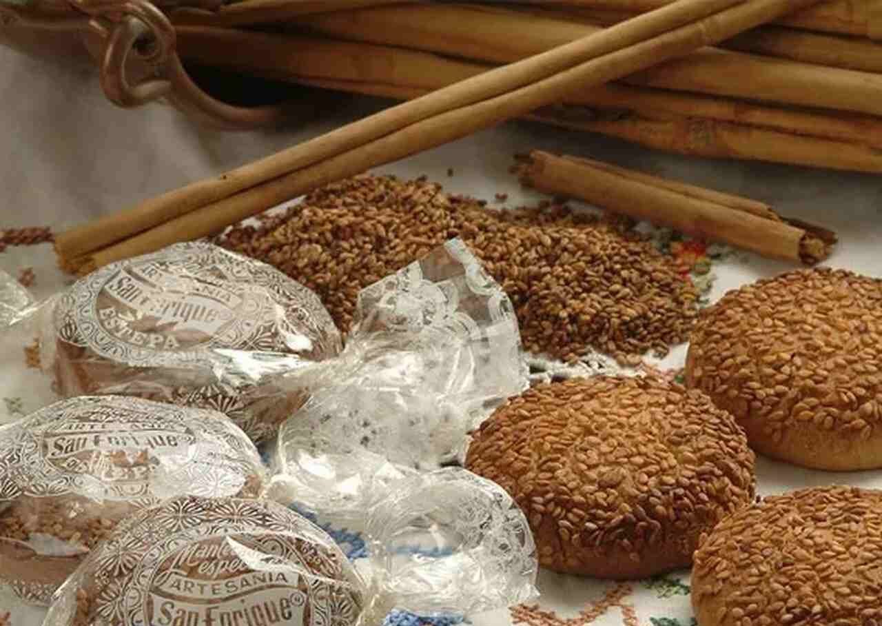 turrón postre típico comunidad autónoma Navidad