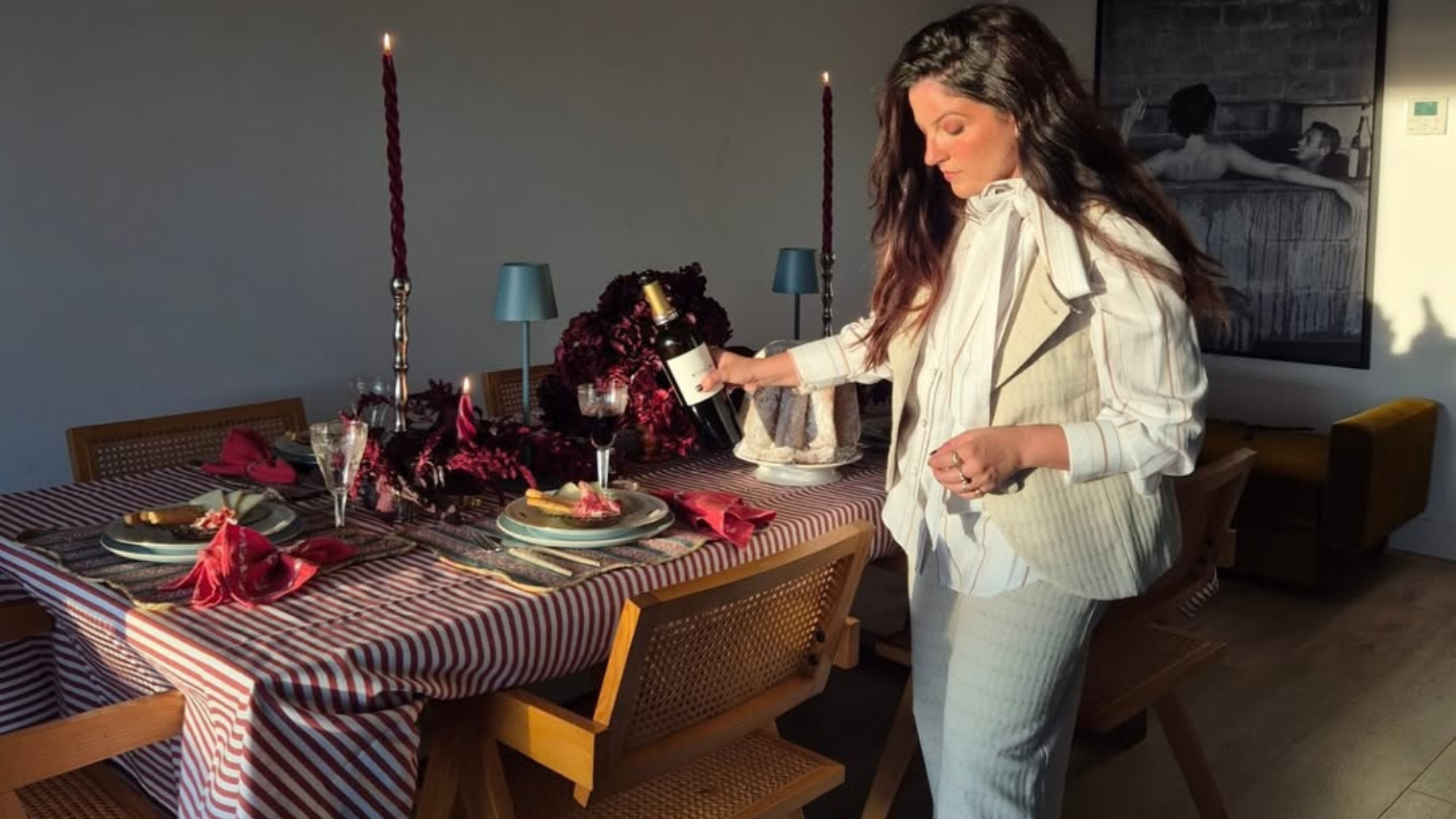 María Matos: El mayor error al montar la mesa en Navidad son los centros altos, las velas...