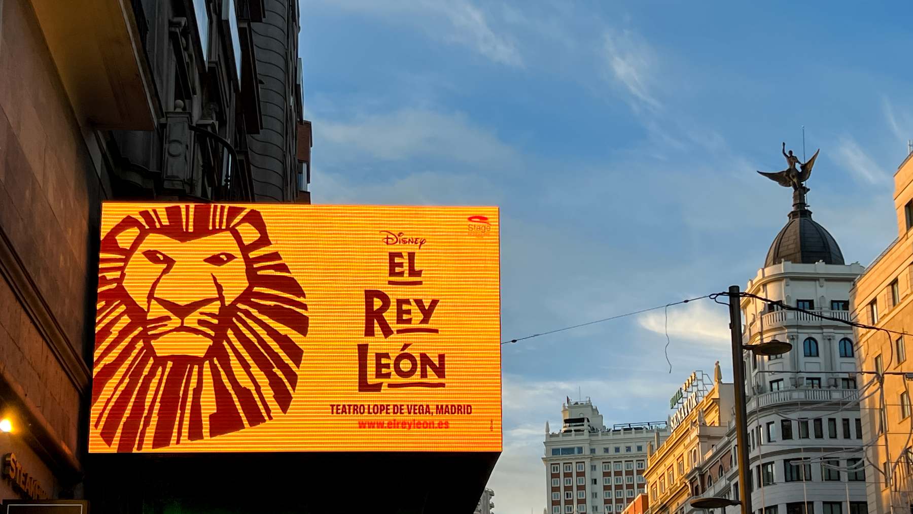 La Gran Vía se viste de gala: más de 10 obras de teatro imprescindibles para disfrutar en familia