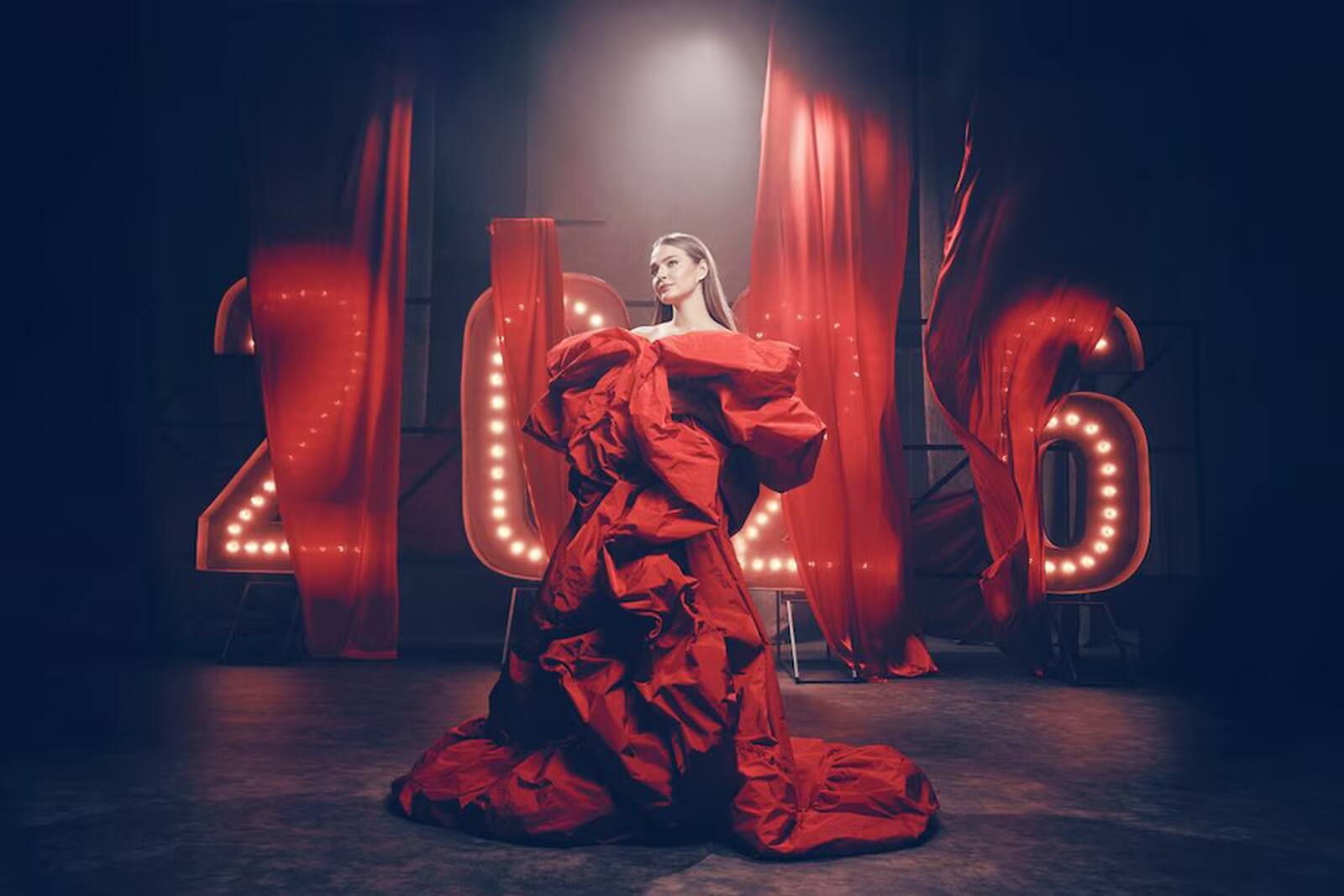 Laura Escanes dando las campanadas