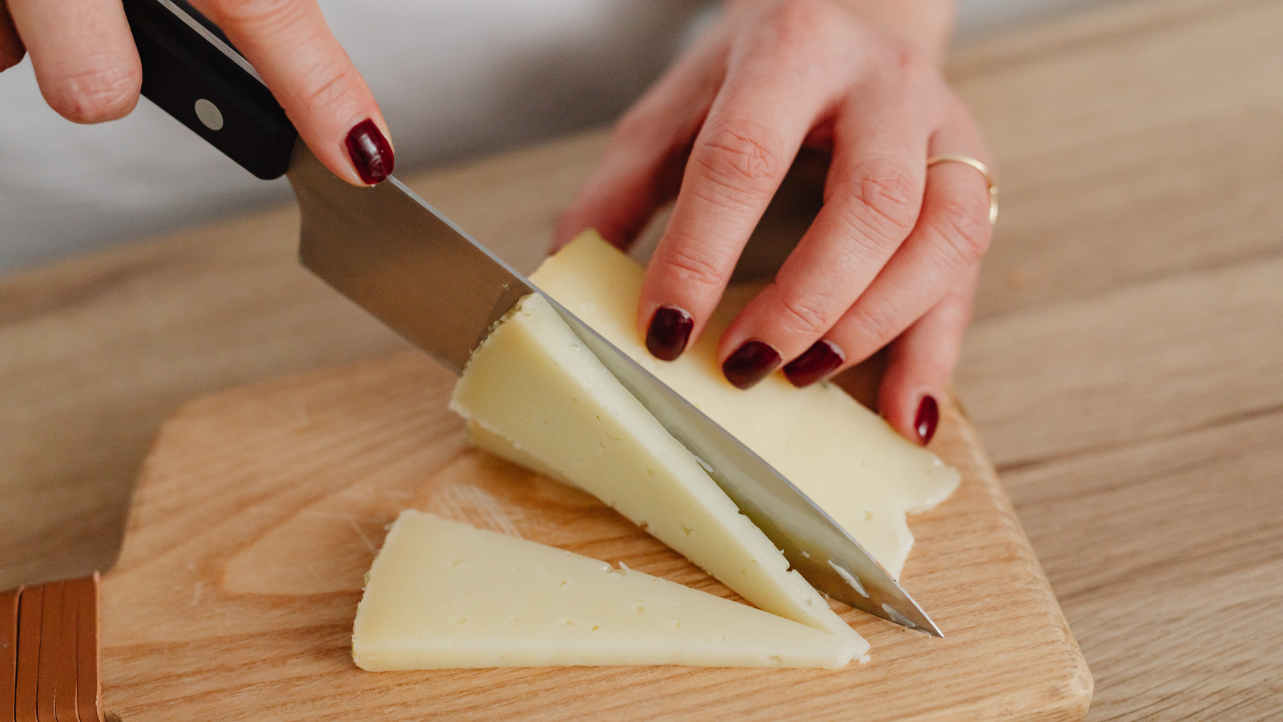 Ni dulce ni salado: el sabor del 2026 es umami… y llega en forma de queso