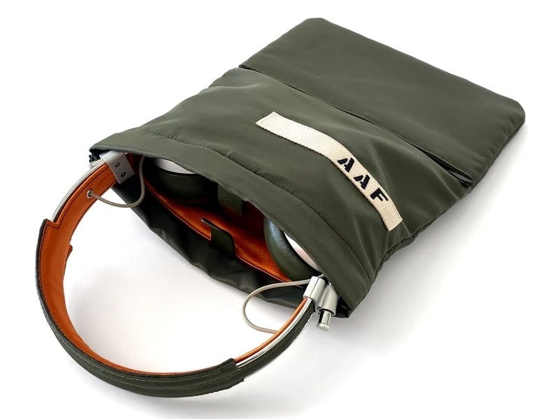 Coldplay, auriculares, NASA