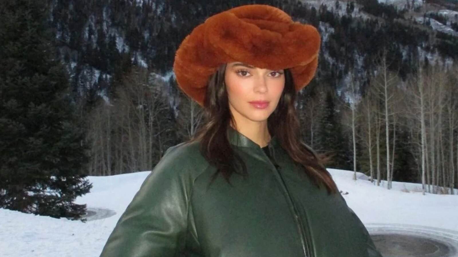 Kendall Jenner con un gorro de pelo