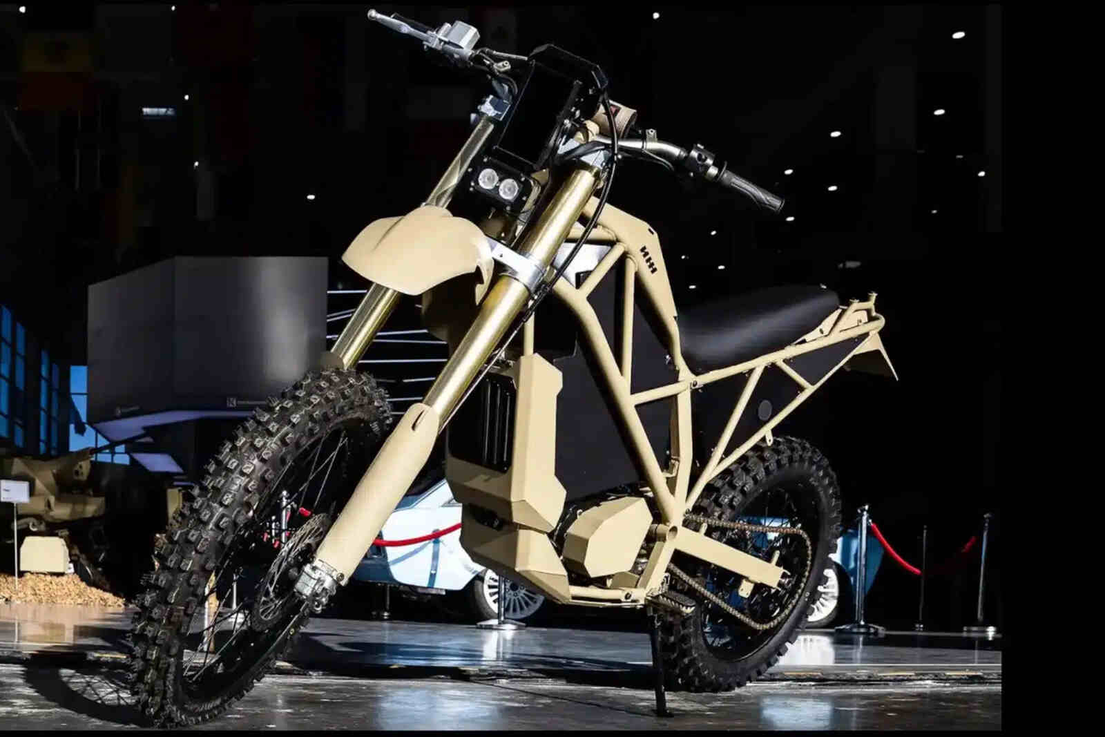 Diseño de moto estilo ruso