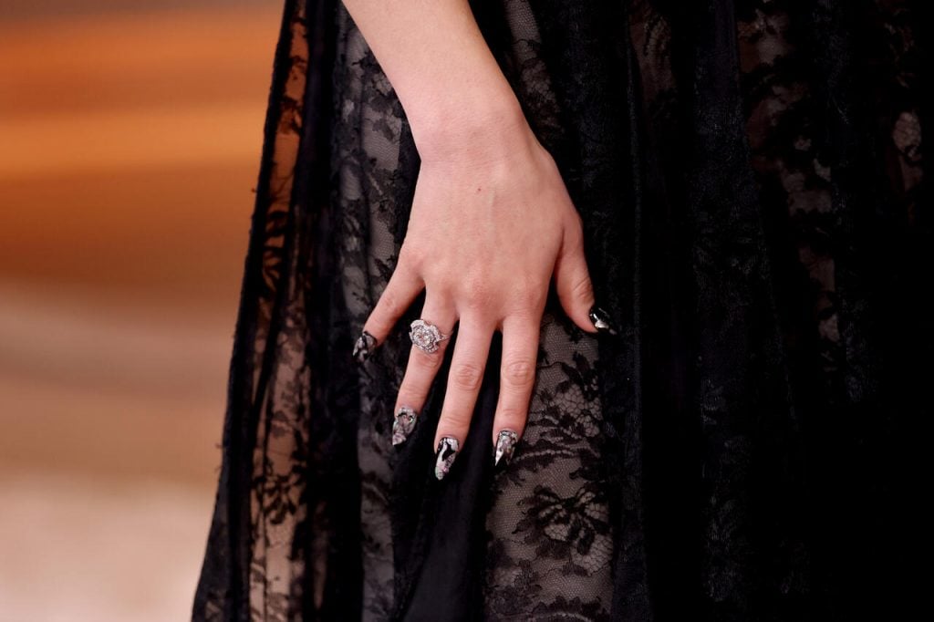 diseño de uñas alfombra roja