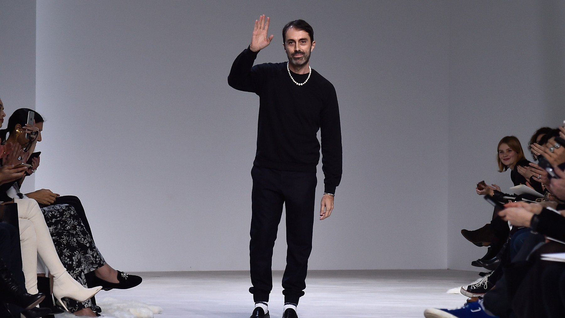 Giambattista Valli, en plena crisis, cancela su desfile en la Semana de la moda de París
