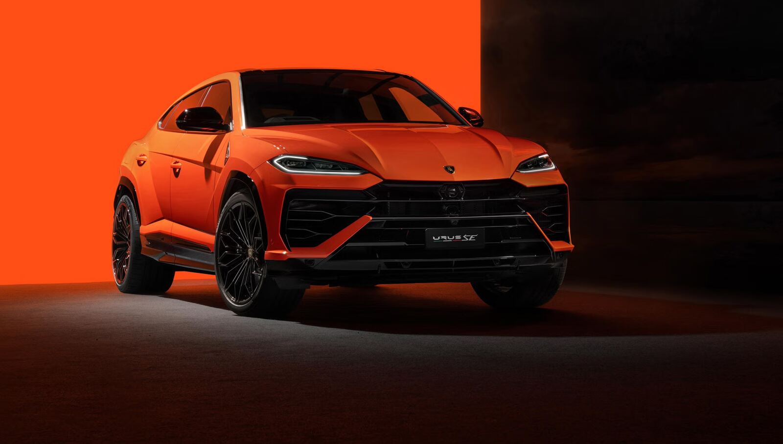 Lamborghini Urus naranja, coches de lujo