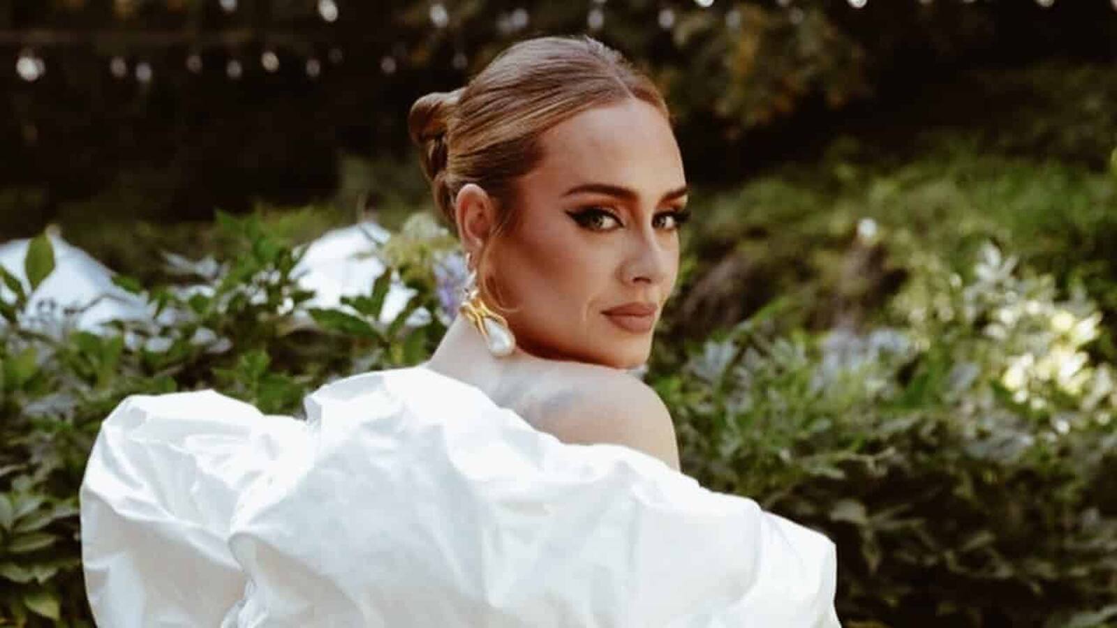 Adele vestida por su estilista