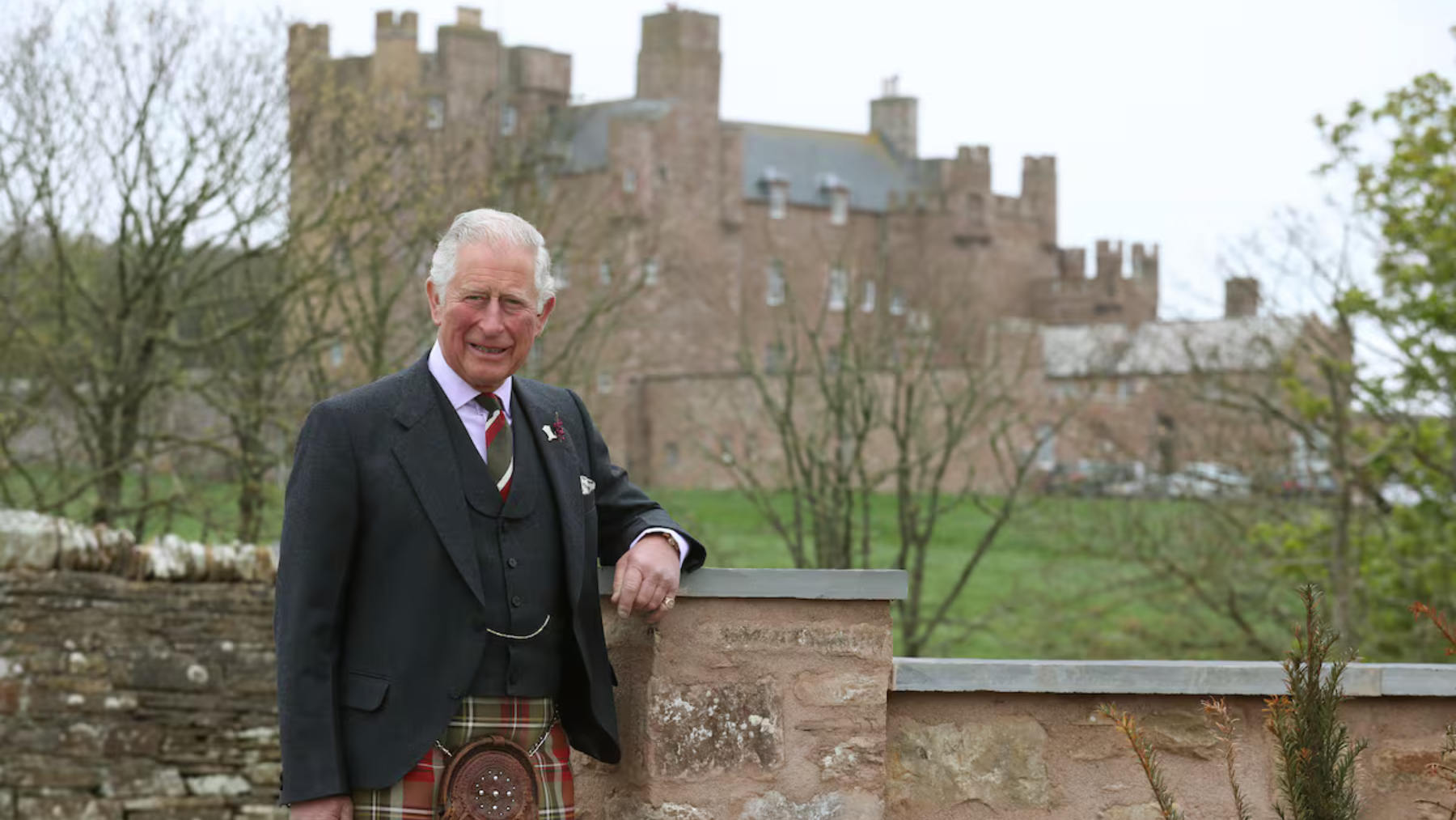 Se alquila castillo real: Carlos III convierte Dumfries House en escenario de bodas de lujo