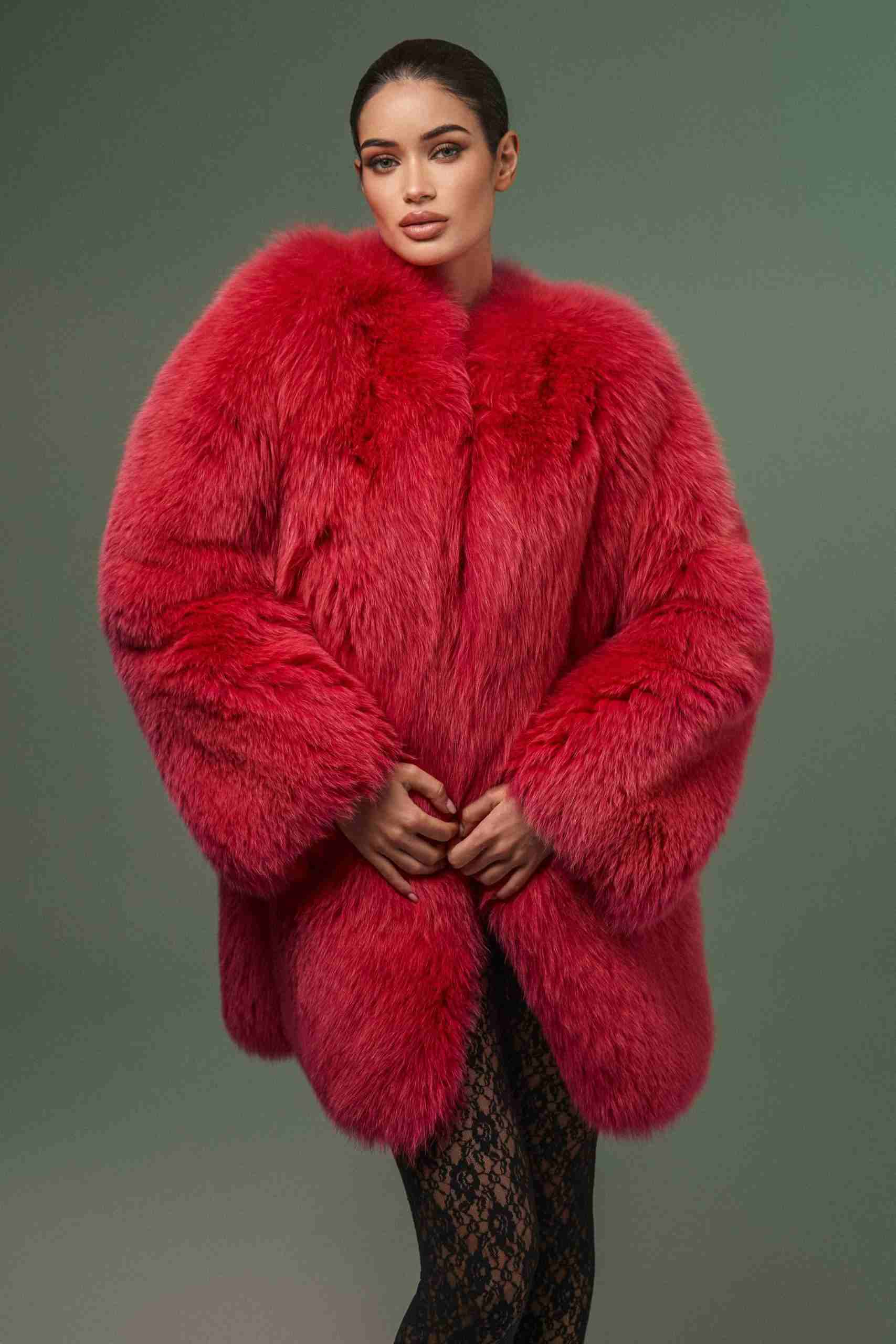 Abrigo rojo de Piedad de Diego