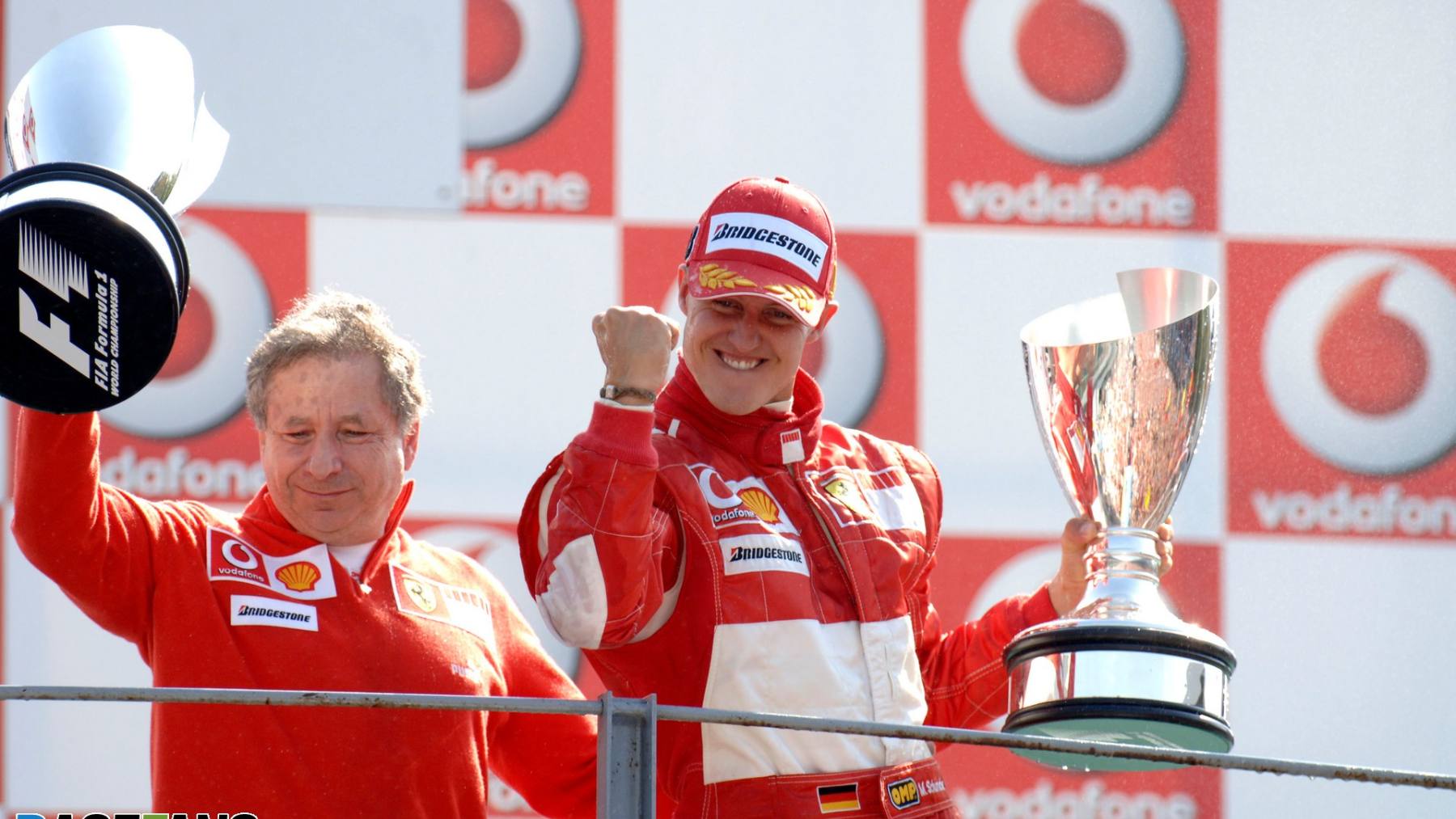 El mono de Michael Schumacher con el que anunció su retirada de la F1 en 2006 sale a subasta por 25.000 €