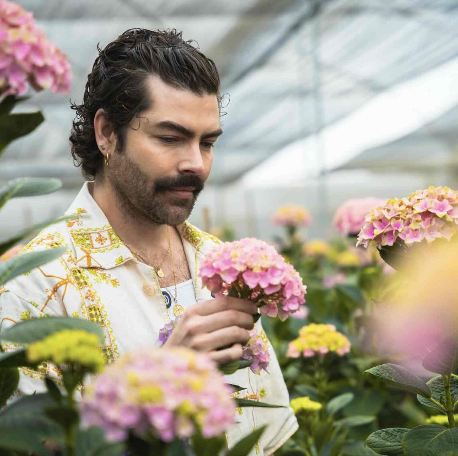 Mikey Putnam posando antes de Madrid Blooms
