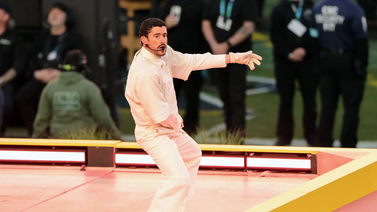 El reloj de Bad Bunny de 75.000€ eclipsa su look de Zara en la Super Bowl 2026