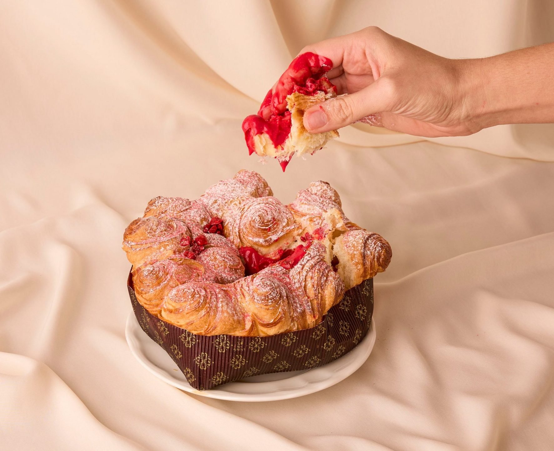 Ideas para regalar en San Valentín: flores, perfumes, accesorios, moda y caprichos especiales