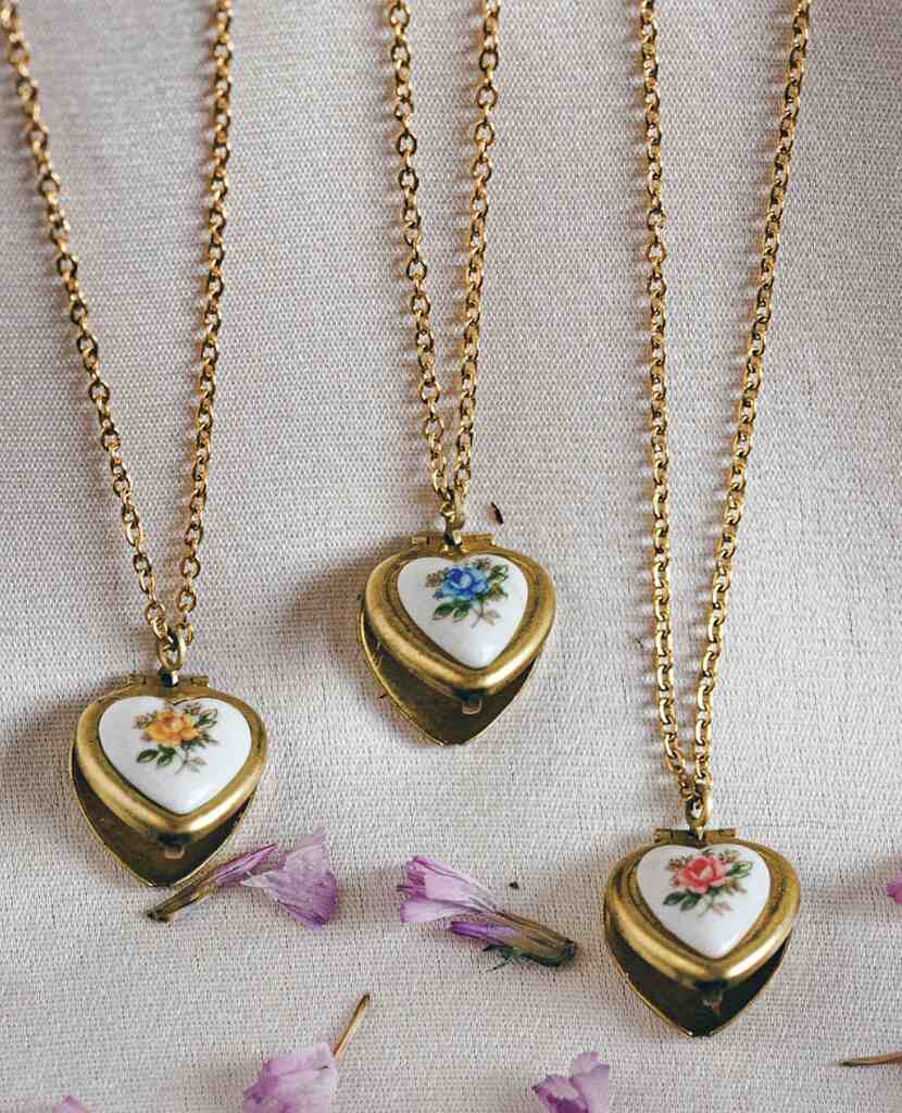 Guardapelo, Cumbres borrascosas