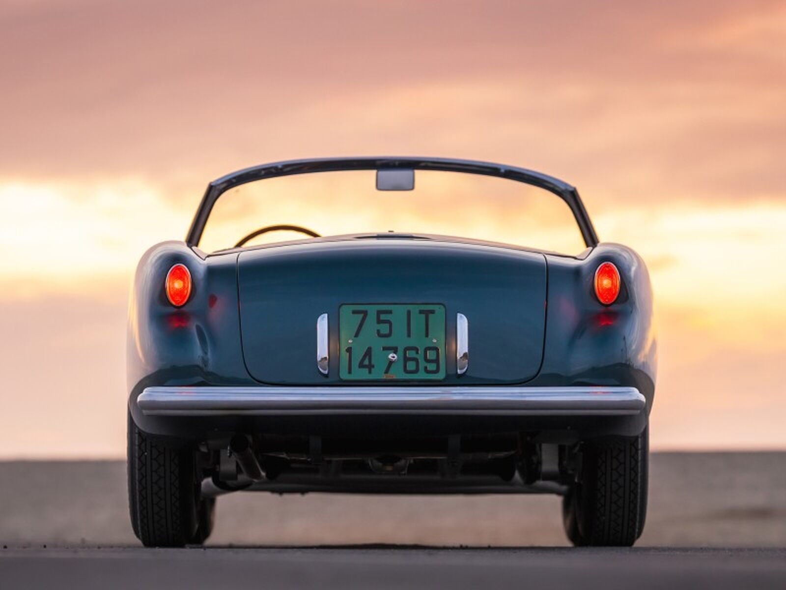 Trasera del coche de Juan Perón a subasta