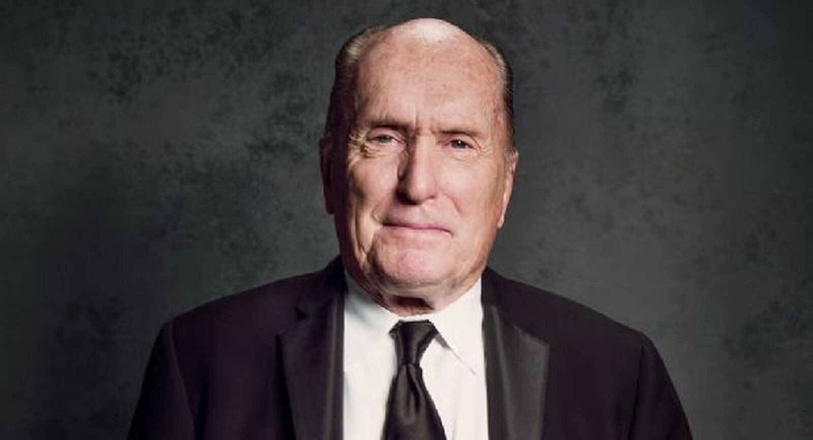 Robert Duvall posando