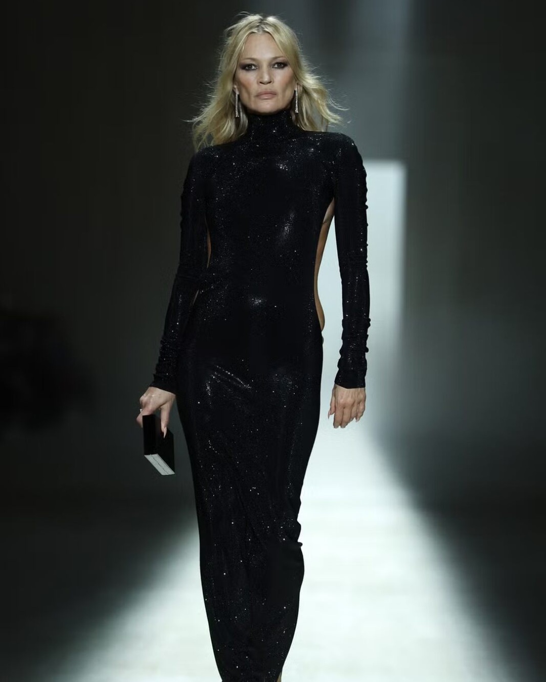 Kate Moss desfilando para Gucci