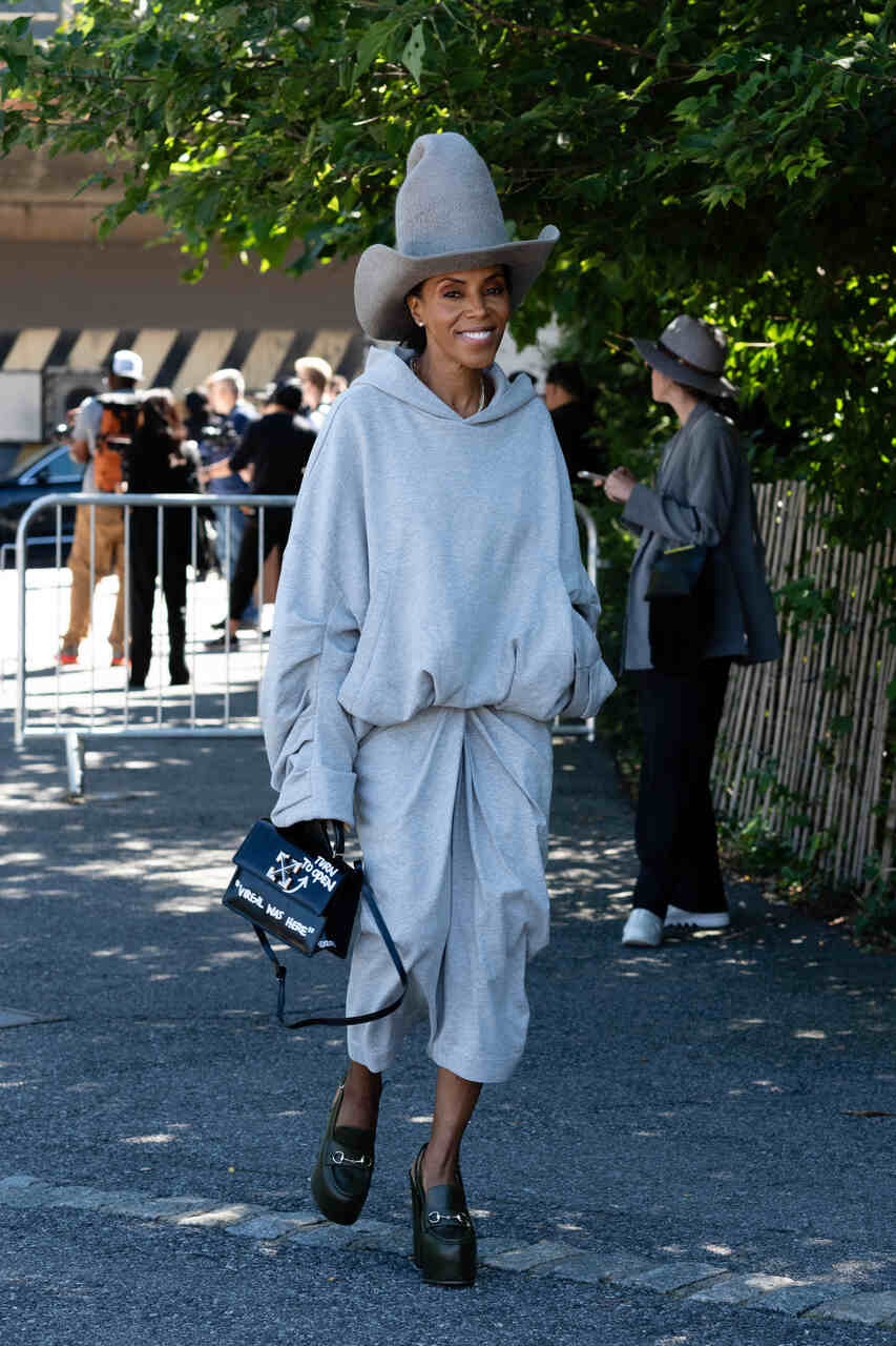 La guía definitiva para elegir el sombrero de la temporada según tu peinado y estilo