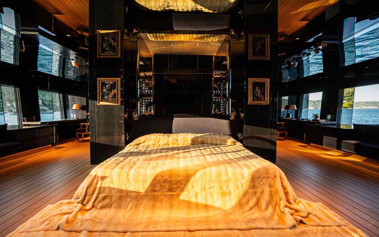 yate stefano Gabbana