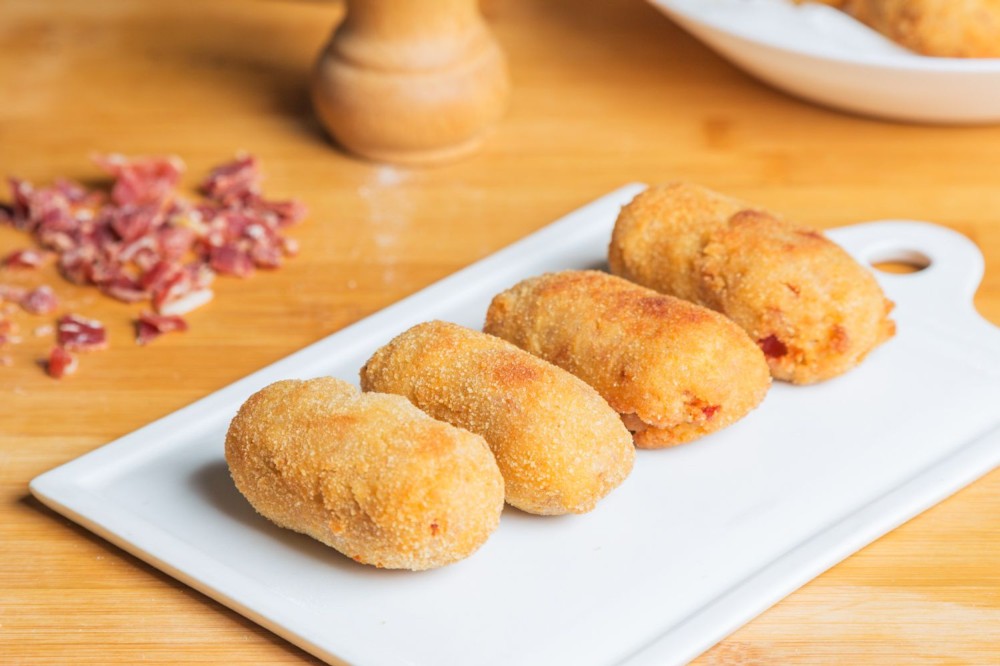 La mejor croqueta de España se come en Madrid: «Infusionamos la leche con huesos de jamón»