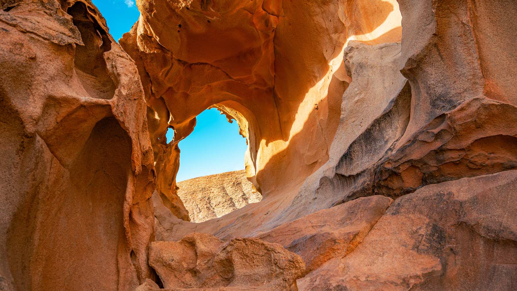 Seis destinos en España (que parecen de otro país) para vivir una Semana Santa inolvidable