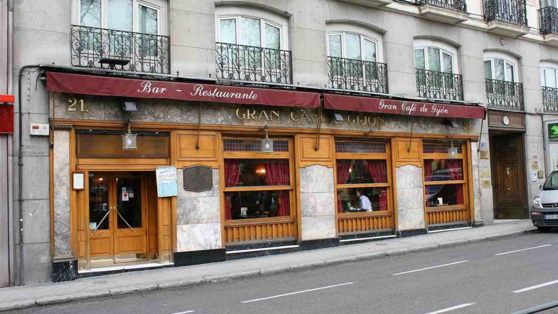 Madrid recupera una joya histórica: reabre esta cafetería con más de 130 años