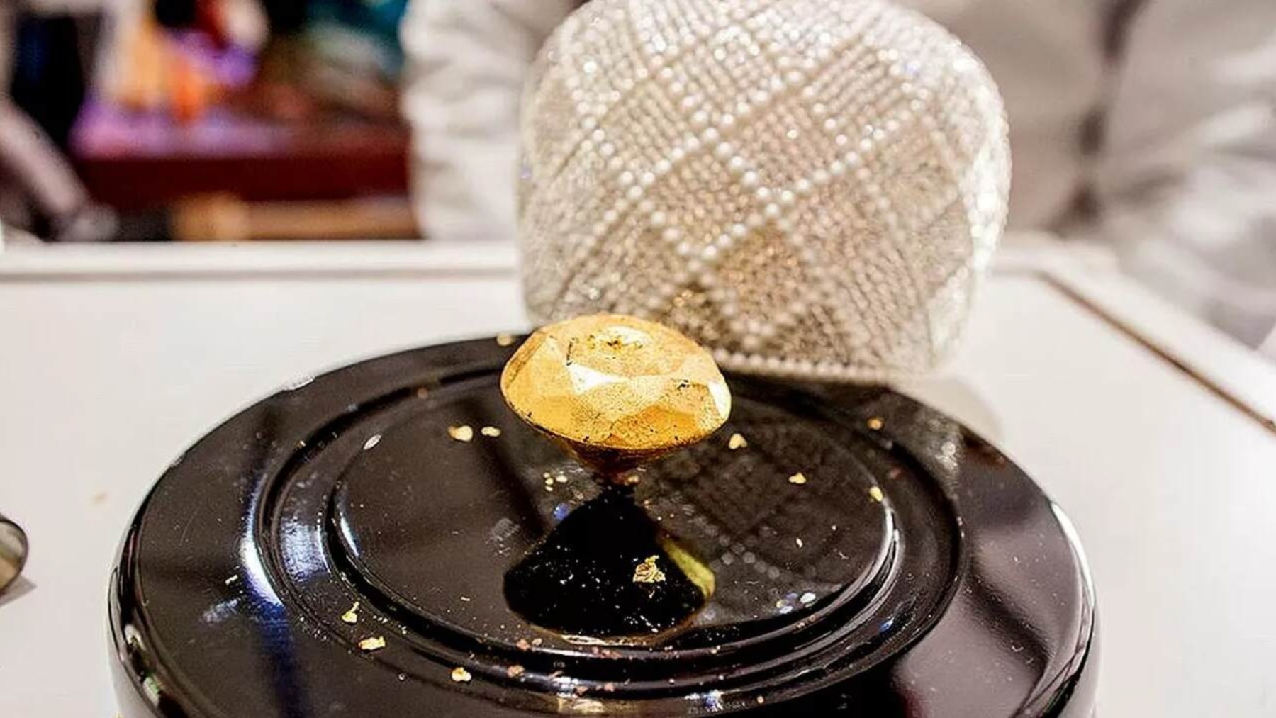 ¿De qué está hecho este bombón para costar lo mismo que un Rolex?