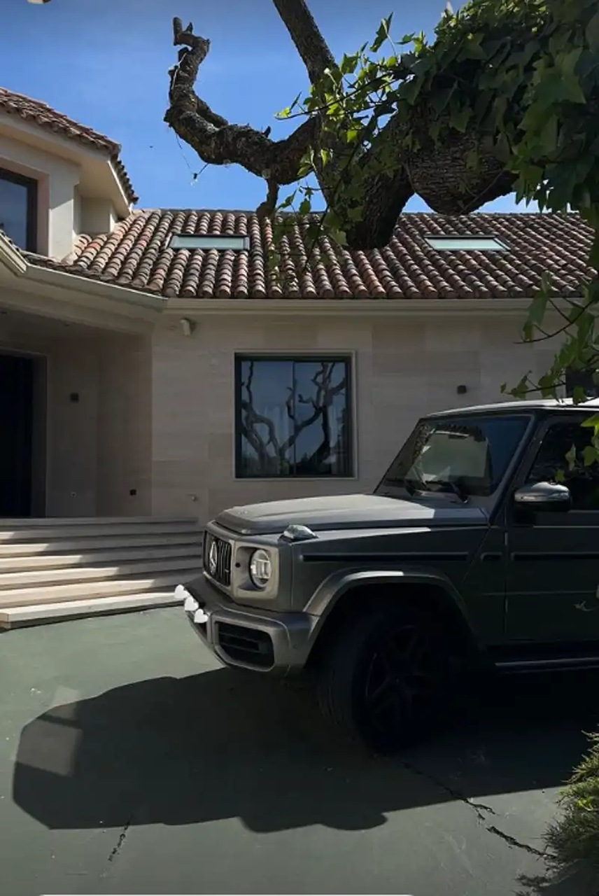 La casa de Omar Montes a las afueras de Madrid valorada en 4 millones: 2.000 m², piscina XXL…