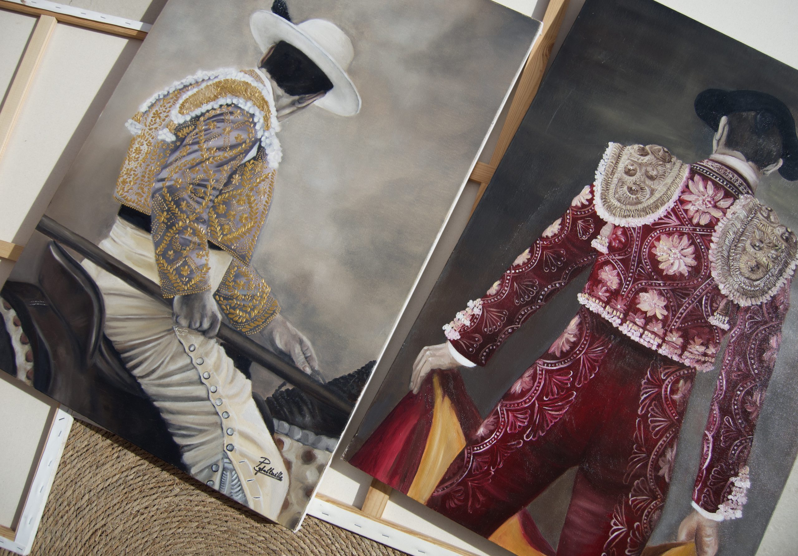 Paula Granados firma los carteles taurinos más bellos: «Con oro creo destellos como en un traje real»