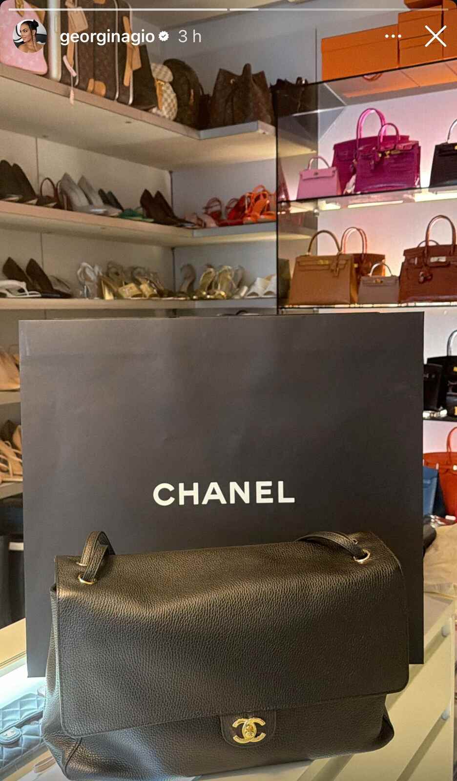 Storie de Georgina con el nuevo Chanel