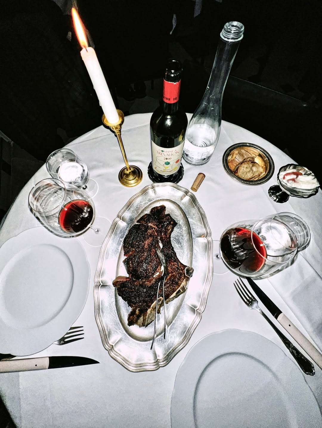 Xabi Alonso y Nagore Aranburu reaparecen en este restaurante de París: una velada con ticket medio de 60 €