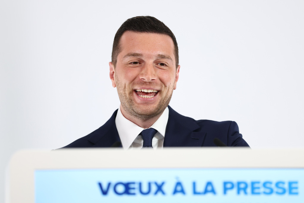 Una Borbón y el heredero político de Le Pen: el romance que está sacudiendo Europa