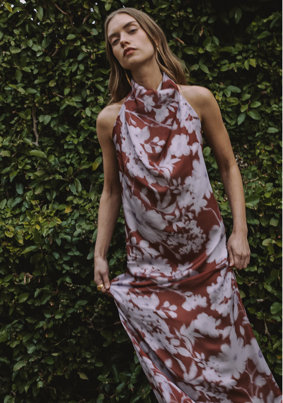 Siete looks para la Feria de Sevilla si no vas vestida de flamenca