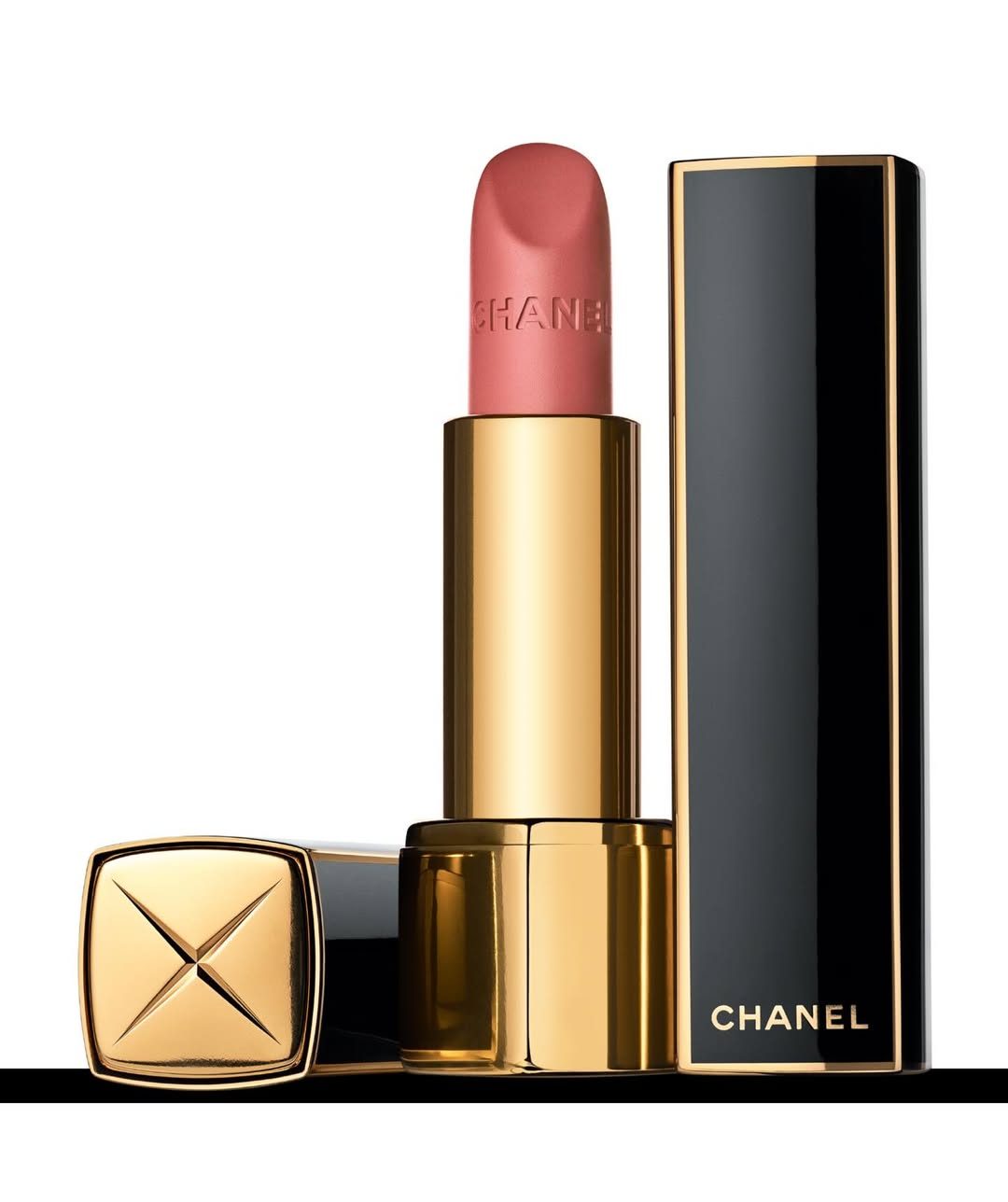 Adiós a los labios intensos: estos tonos iluminan, rejuvenecen y son tendencia esta primavera