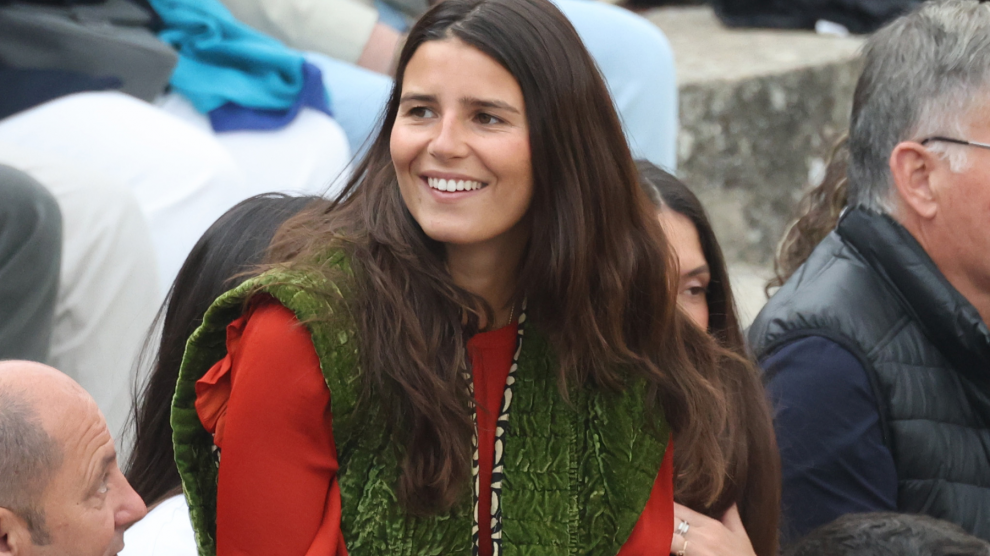 Tana Rivera viendo a Andrés Roca Rey