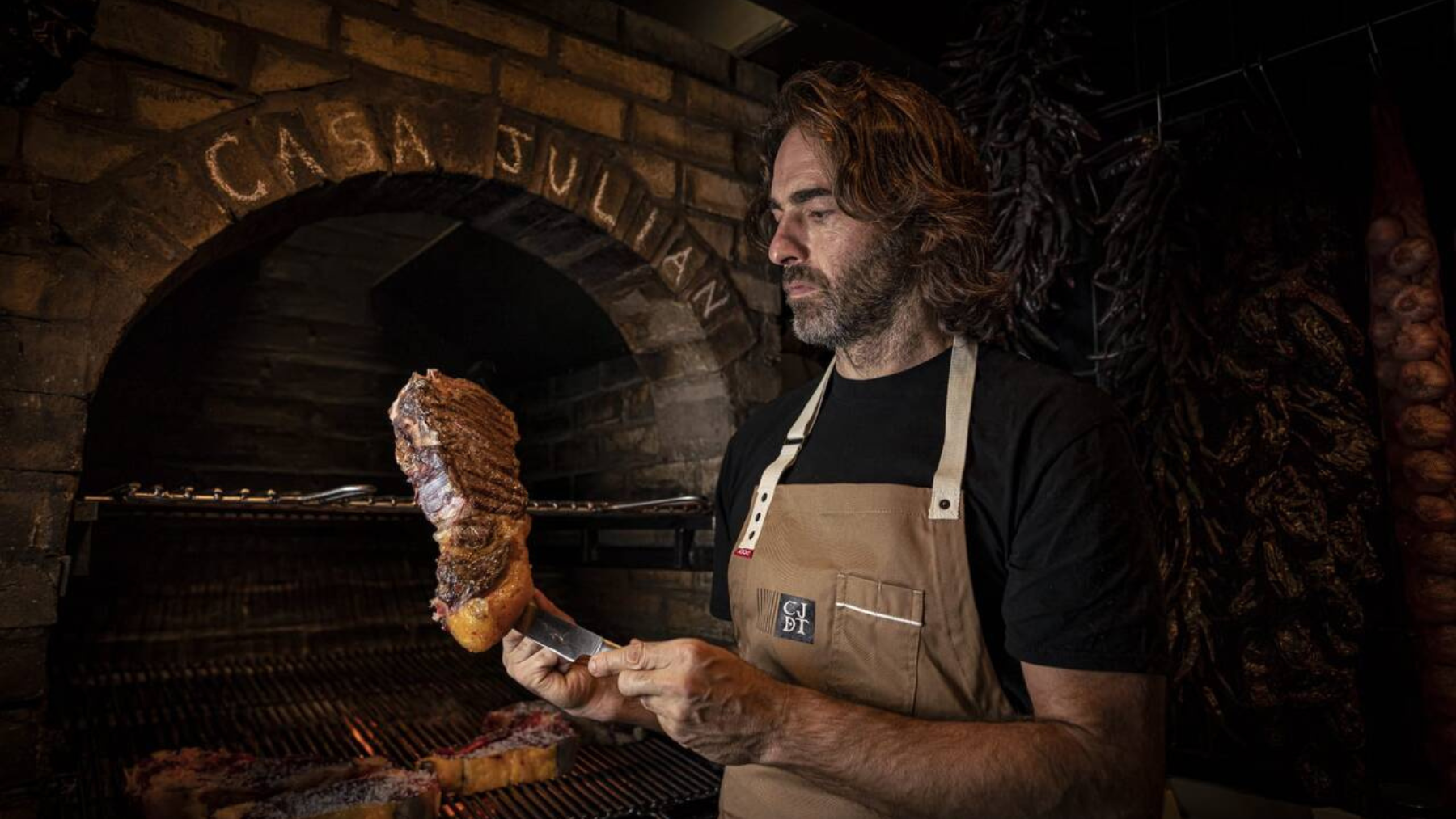 Iñaki Gorrotxategi: el guerrero de las brasas que conquistó Madrid en Casa Julián de Tolosa