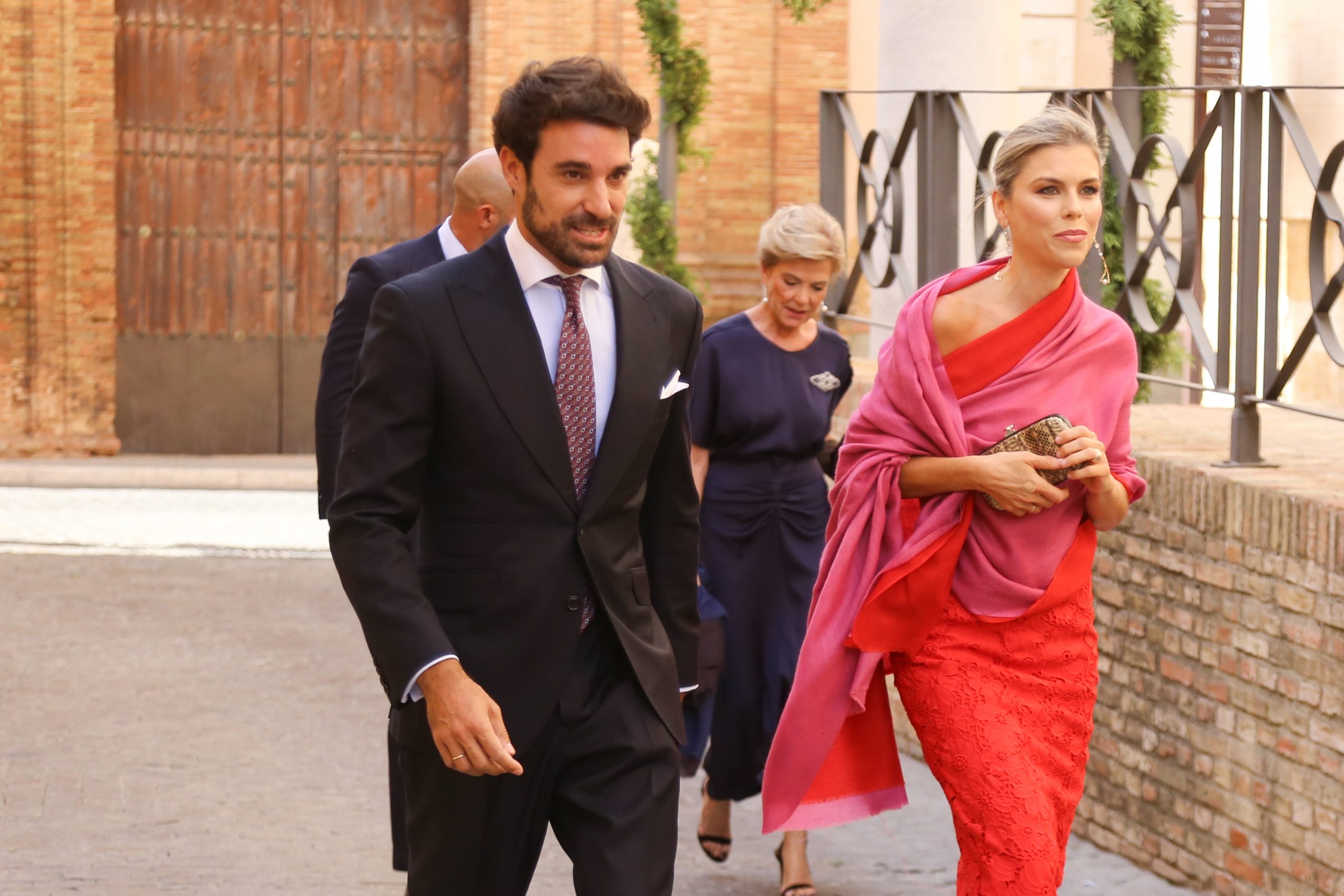 Manuela Villena manicura feria de abril