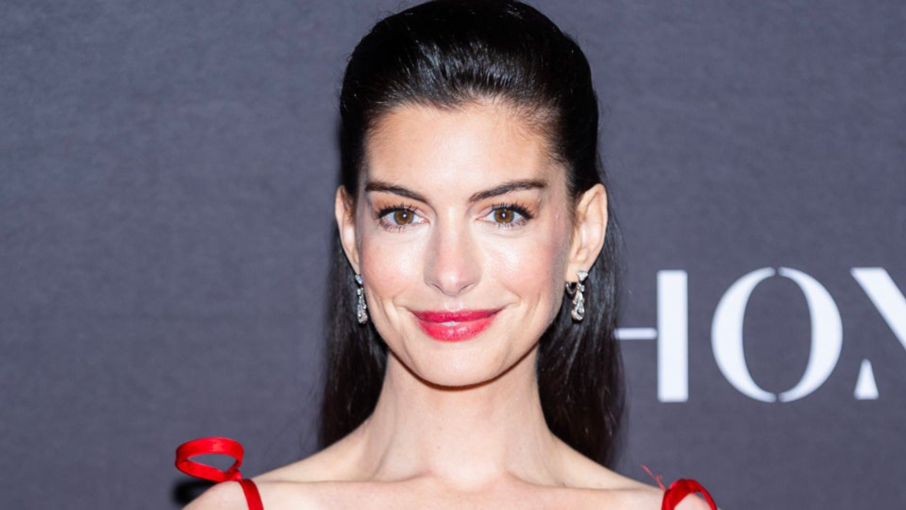 Anne Hathaway cejas