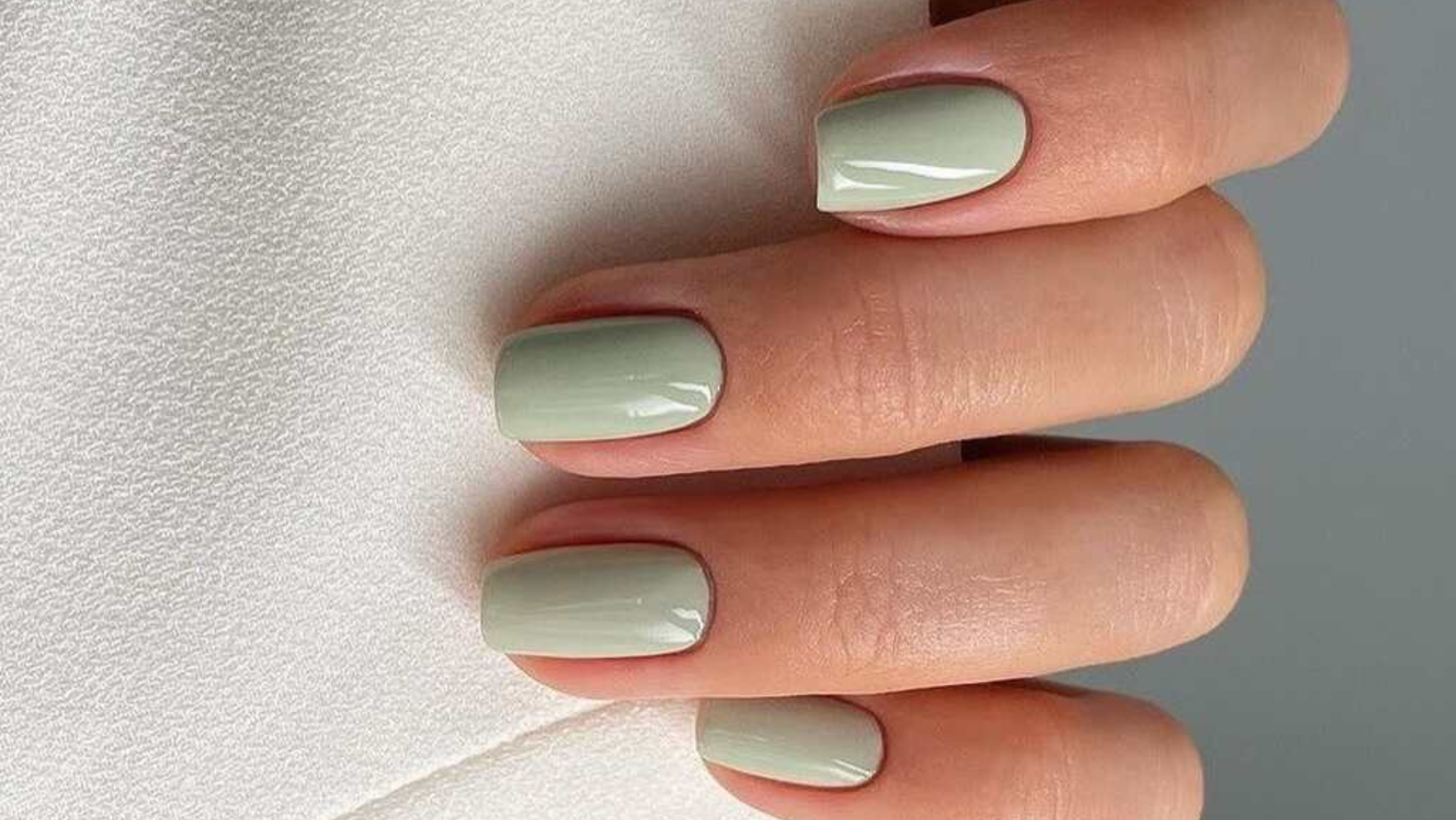 La manicura ‘matcha’ es la nueva obsesión en uñas esta primavera