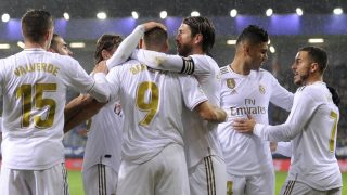 Los jugadores del Real Madrid celebran uno de los goles ante el Eibar. (AFP)