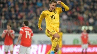 Eden Hazard celebra uno de sus goles con Bélgica. (AFP)