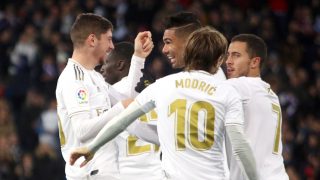 Los jugadores del Real Madrid celebran el gol de Fede Valverde a la Real Sociedad. (Enrique Falcón)