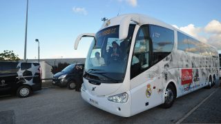 Imagen del autobús del Real Madrid. (Getty)